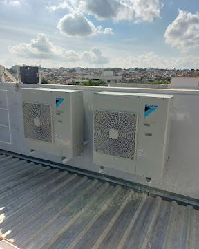Condensadoras Daikin em Cobertura